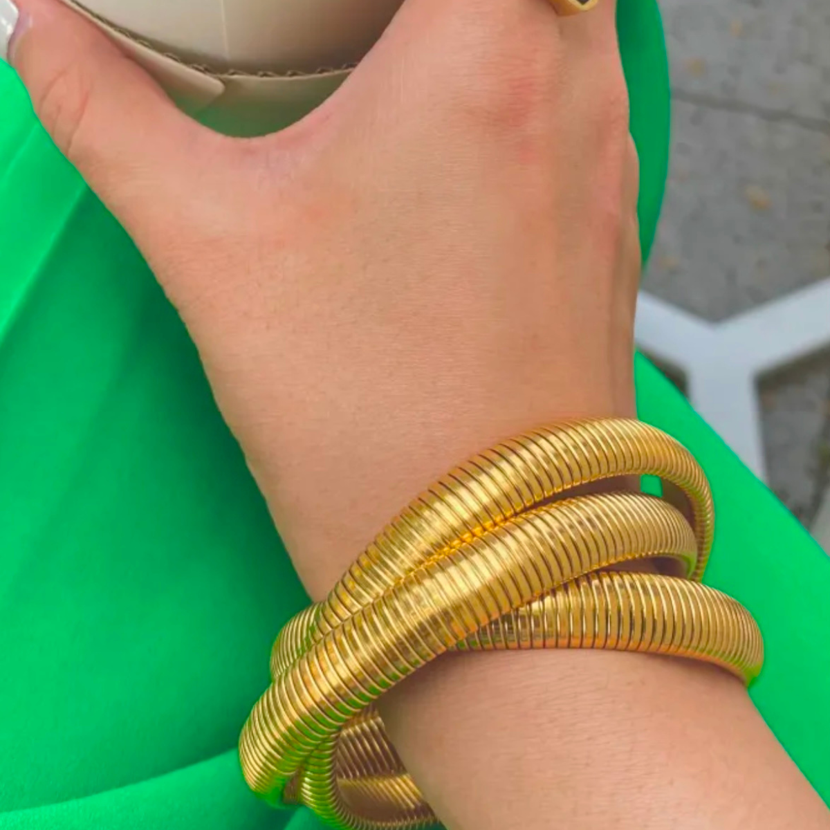 Pulsera elástica ancha de tres capas con estilo retro chic: diseño vanguardista