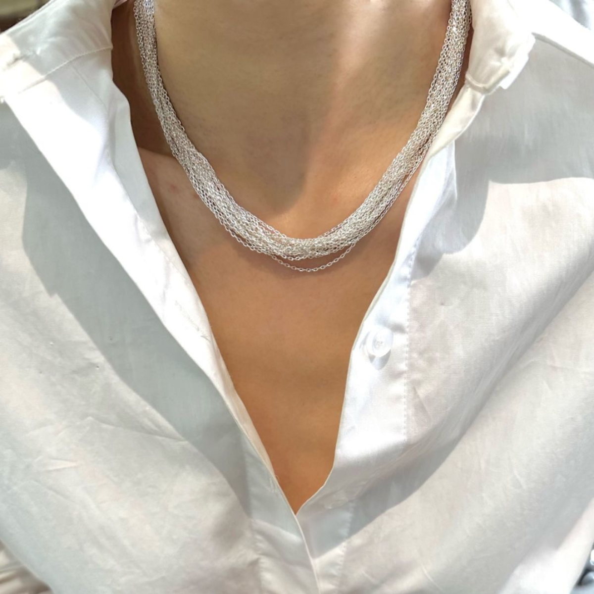 Collar dorado tejido a mano inspirado en galaxia con borlas de varias capas | Apilable | Cadena extensible ajustable de 1,9 pulgadas