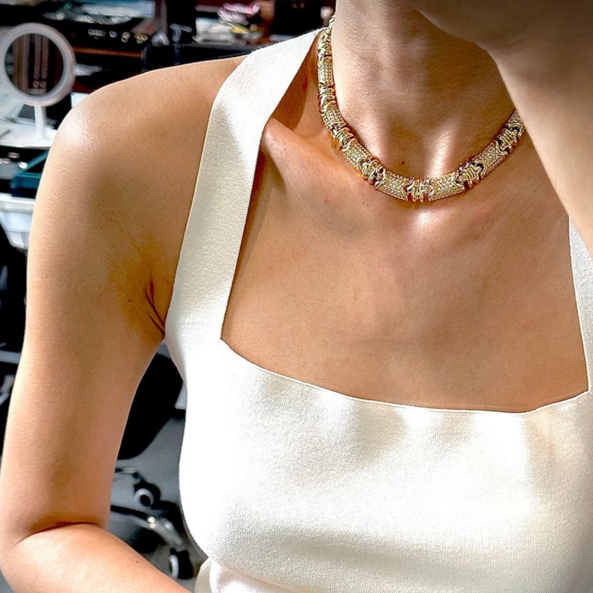 Collar llamativo de oro o plata de inspiración vintage | Apilable | Renacimiento clásico atemporal