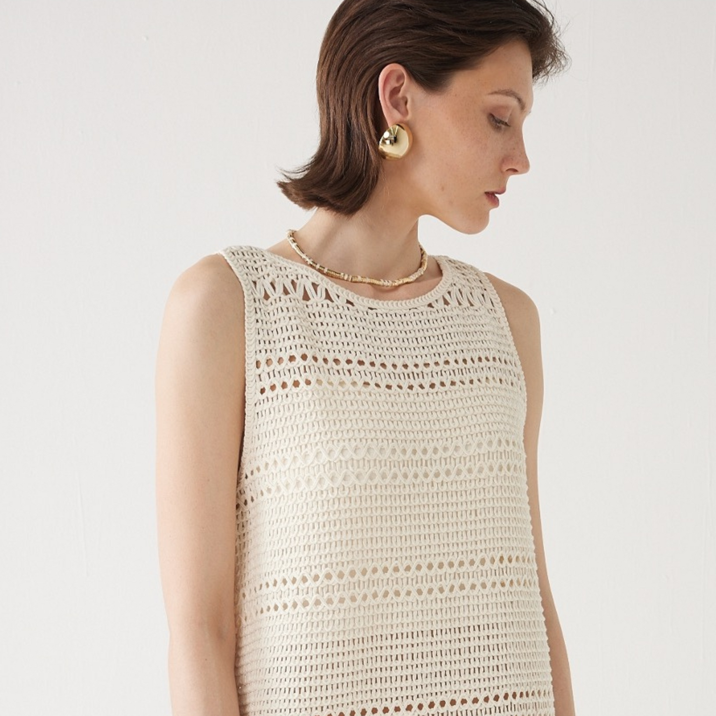 Vintage Charm Necklace – Natural Shell & Metal Disc Beads
