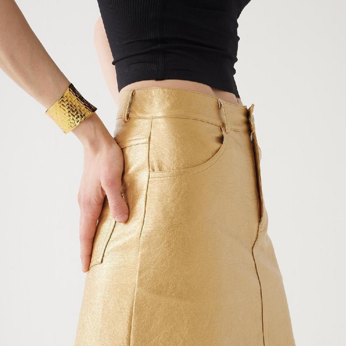 Vintage-inspired Statement Woven Wide luxurious Cuff |18k yellow gold vermeil over brass